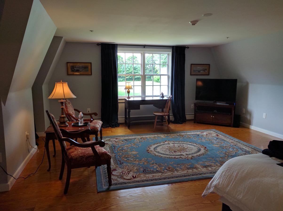 The Chase House Inn Cornish Экстерьер фото