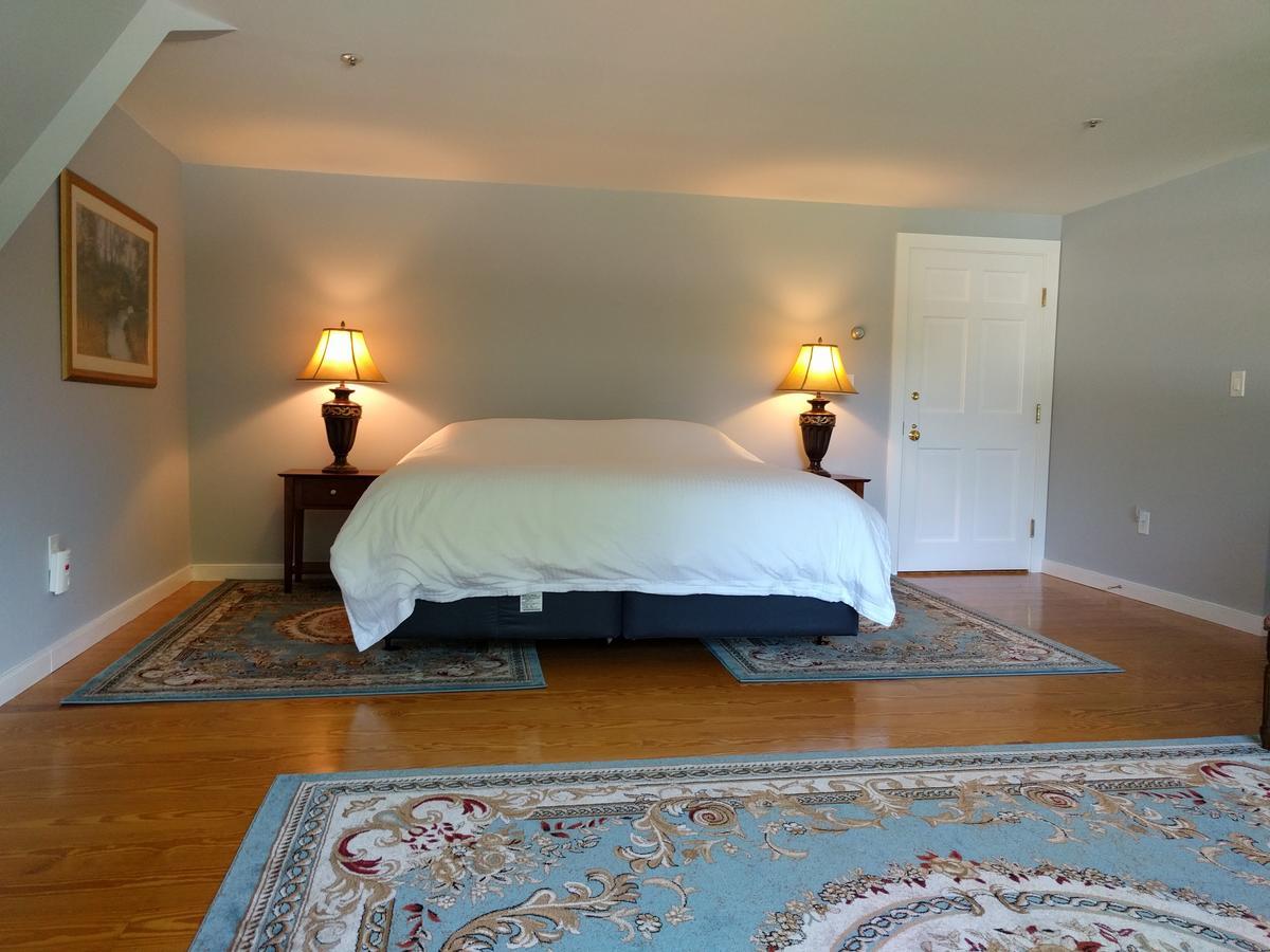 The Chase House Inn Cornish Экстерьер фото