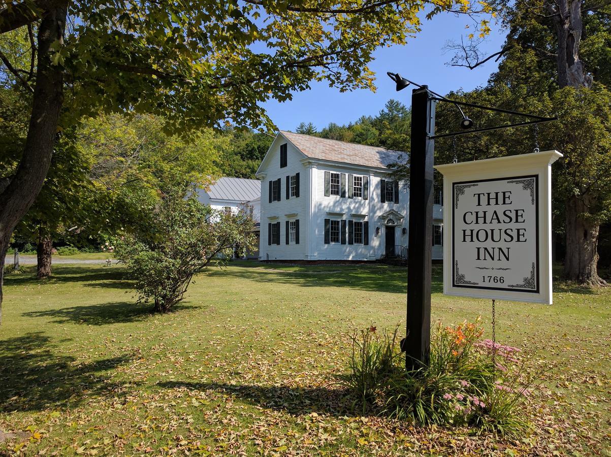 The Chase House Inn Cornish Экстерьер фото